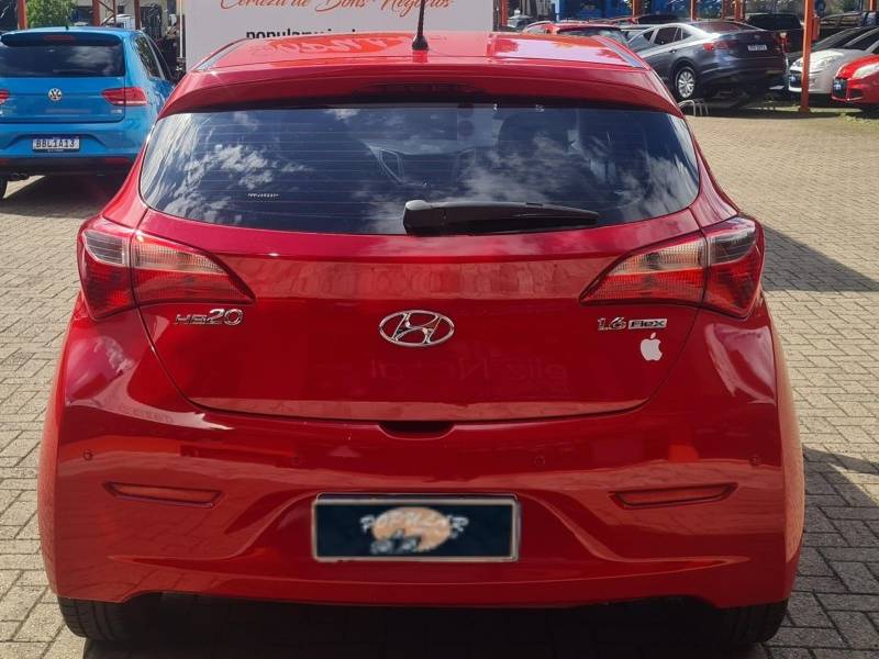 HYUNDAI - HB20 - 2015/2015 - Vermelha - Sob Consulta