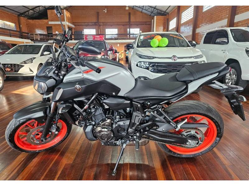 YAMAHA - MT - 2019/2020 - Cinza - Sob Consulta