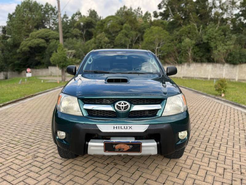 TOYOTA - HILUX - 2005/2006 - Verde - Sob Consulta