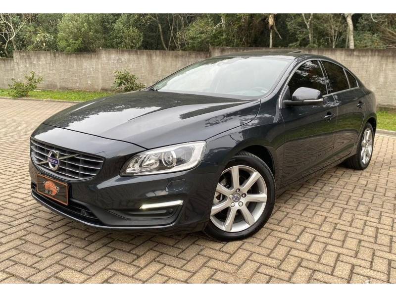 VOLVO - S60 - 2016/2017 - Cinza - Sob Consulta