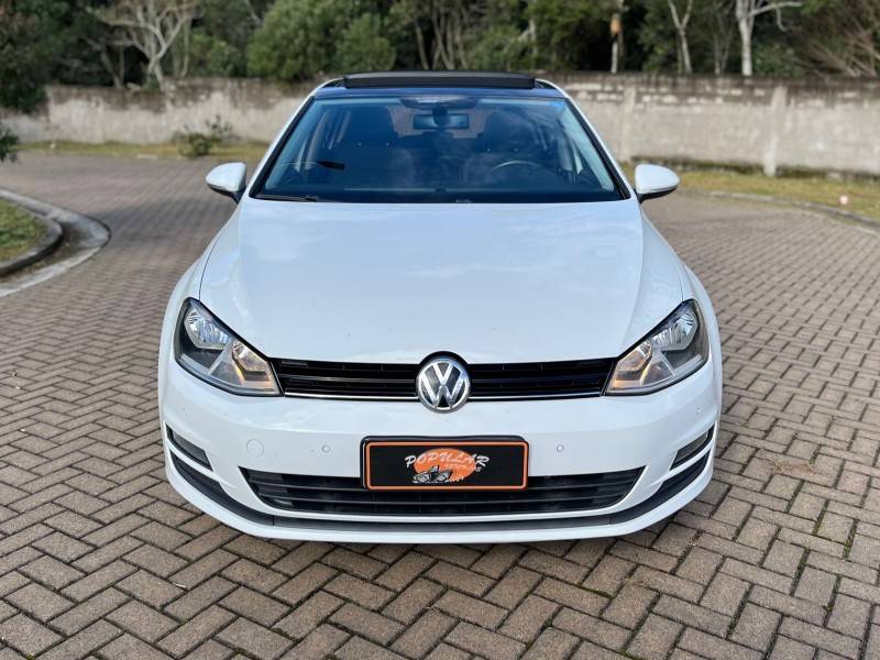 VOLKSWAGEN - GOLF - 2015/2016 - Branca - Sob Consulta