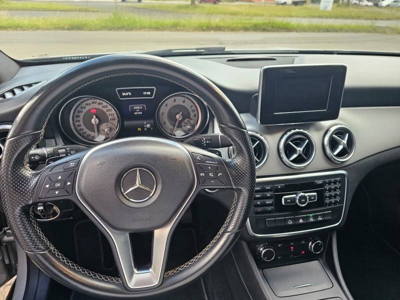 MERCEDES-BENZ - GLA 200 - 2015/2015 - Prata - Sob Consulta