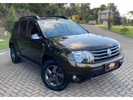 RENAULT - DUSTER - 2014/2015 - Verde - Sob Consulta