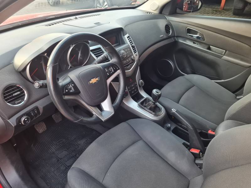 CHEVROLET - CRUZE - 2013/2014 - Vermelha - Sob Consulta