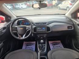 CHEVROLET - ONIX - 2014/2015 - Vermelha - Sob Consulta